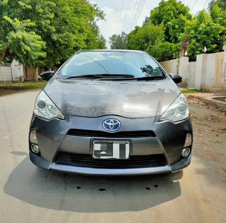 Toyota Aqua 2012 for Sale in Rahim Yar Khan Image-1