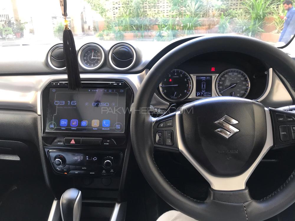 Suzuki Vitara 2017 for Sale in Karachi Suzuki Vitara 2017 for Sale in Karachi Image-9