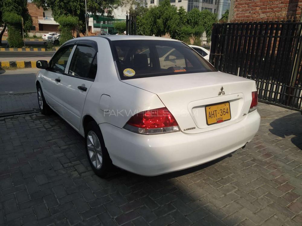 Mitsubishi Lancer 2005 for Sale in Lahore Mitsubishi Lancer 2005 for Sale in Lahore Image-13