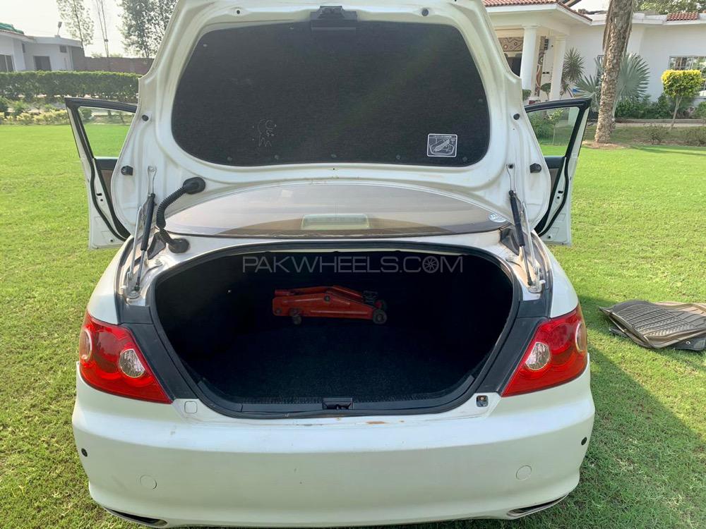 Toyota Mark X 2006 for Sale in Lahore Toyota Mark X 2006 for Sale in Lahore Image-25