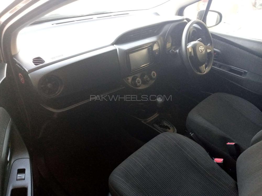 Toyota Vitz 2017 for Sale in Multan Toyota Vitz 2017 for Sale in Multan Image-4