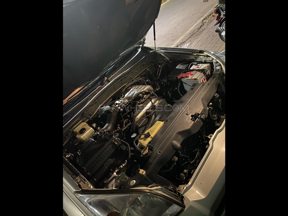 ٹویوٹا پراڈو 2003 for Sale in فیصل آباد ٹویوٹا پراڈو 2003 for Sale in فیصل آباد Image-11