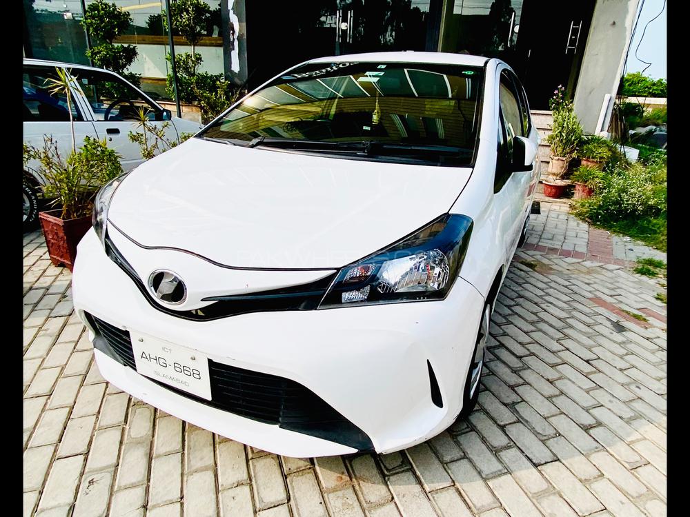 Toyota Vitz 2015 for Sale in Islamabad Image-1