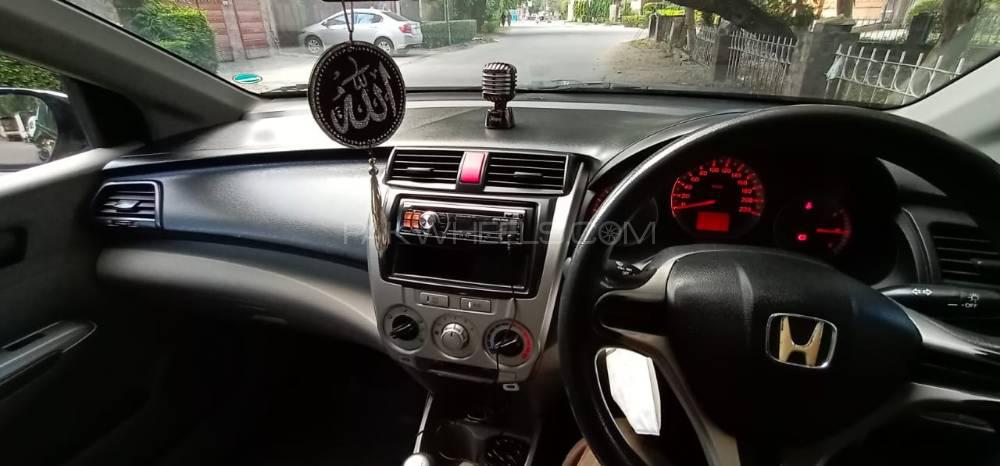 Honda City 2013 for Sale in Lahore Honda City 2013 for Sale in Lahore Image-14