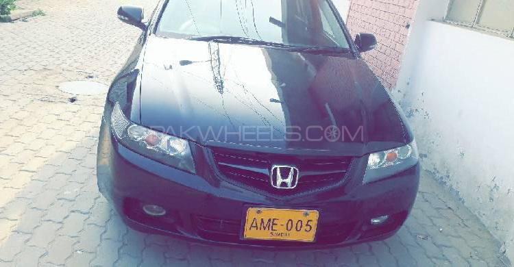 Honda Accord 2004 for Sale in Okara Image-1