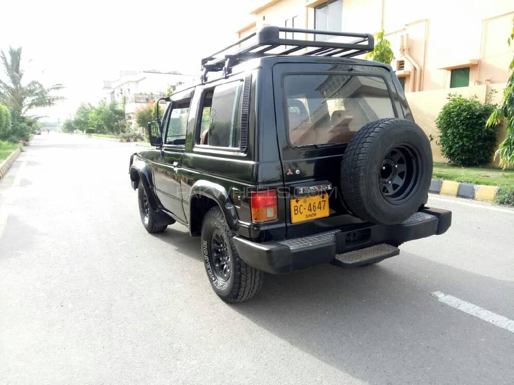 Mitsubishi Pajero 1984 for Sale in Karachi Mitsubishi Pajero 1984 for Sale in Karachi Image-4