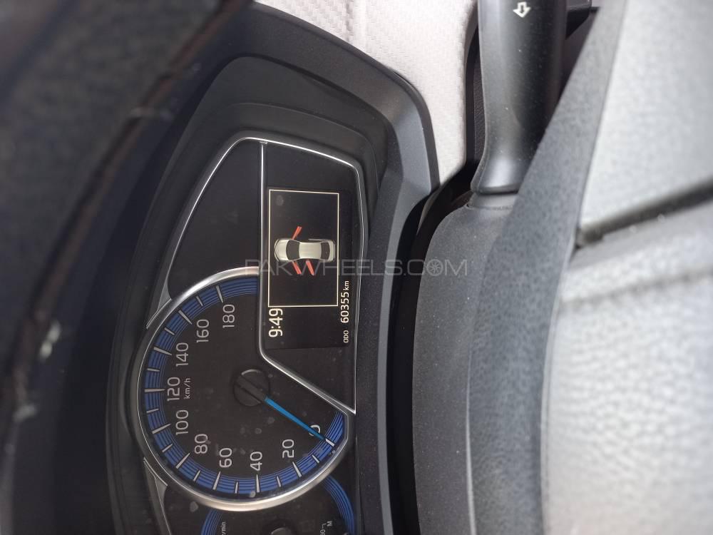 Toyota Corolla Axio 2014 for Sale in Islamabad Toyota Corolla Axio 2014 for Sale in Islamabad Image-8