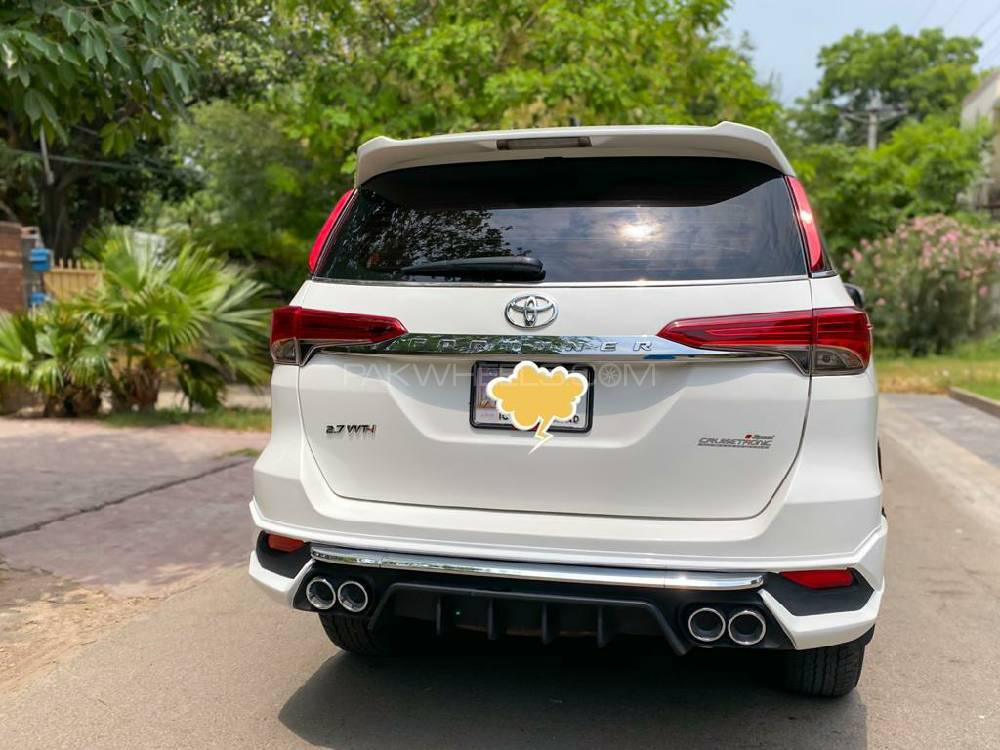 Toyota Fortuner 2017 for Sale in Lahore Toyota Fortuner 2017 for Sale in Lahore Image-8