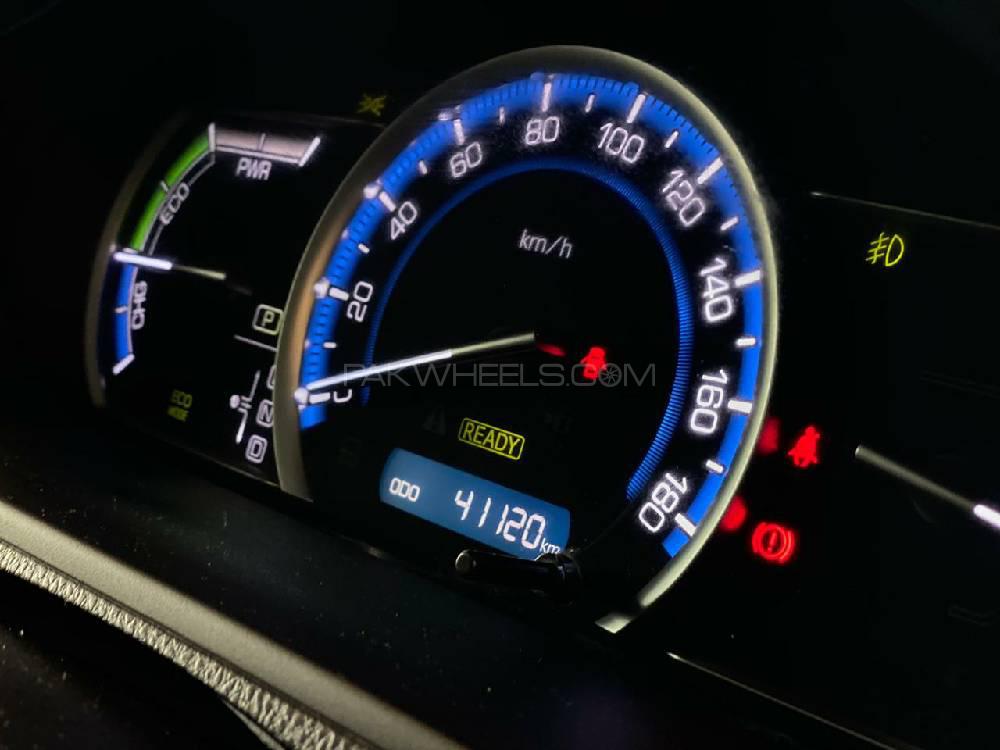 ٹویوٹا نوح 2015 for Sale in پشاور ٹویوٹا نوح 2015 for Sale in پشاور Image-2