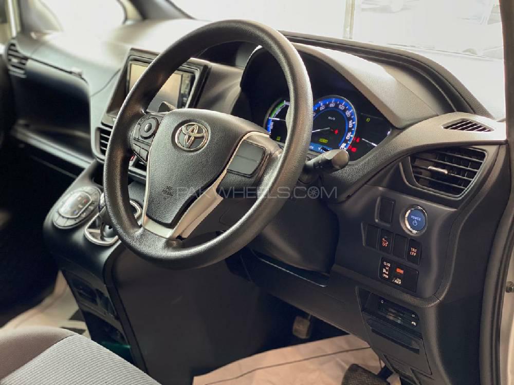 ٹویوٹا نوح 2015 for Sale in پشاور ٹویوٹا نوح 2015 for Sale in پشاور Image-13