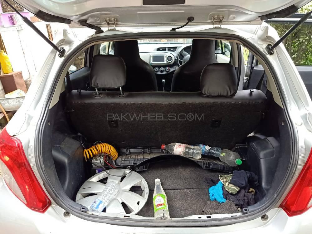 Toyota Vitz 2011 for Sale in Lahore Toyota Vitz 2011 for Sale in Lahore Image-9