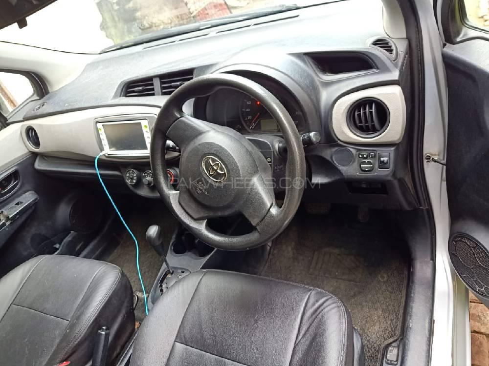Toyota Vitz 2011 for Sale in Lahore Toyota Vitz 2011 for Sale in Lahore Image-10