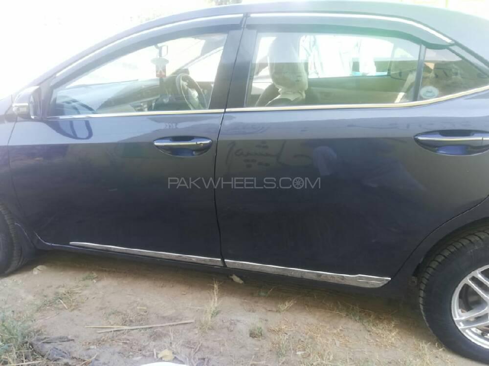 Toyota Corolla 2015 for Sale in Peshawar Toyota Corolla 2015 for Sale in Peshawar Image-9