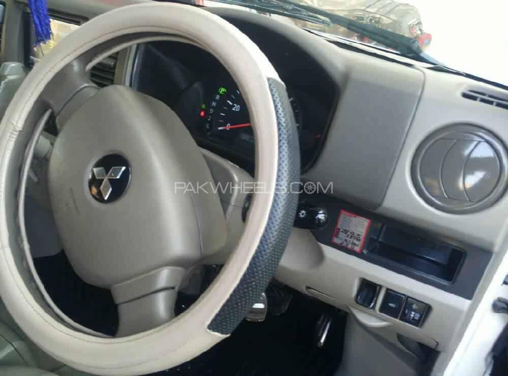 Mitsubishi Minicab 2014 for Sale in Karachi Mitsubishi Minicab 2014 for Sale in Karachi Image-13