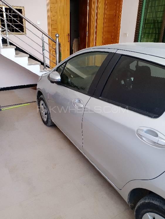 Toyota Vitz 2015 for Sale in Bahawalpur Toyota Vitz 2015 for Sale in Bahawalpur Image-10