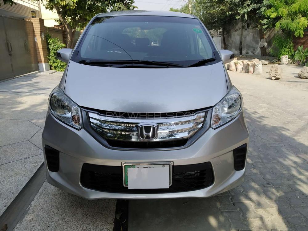 Honda Freed 2012 for Sale in Lahore Image-1