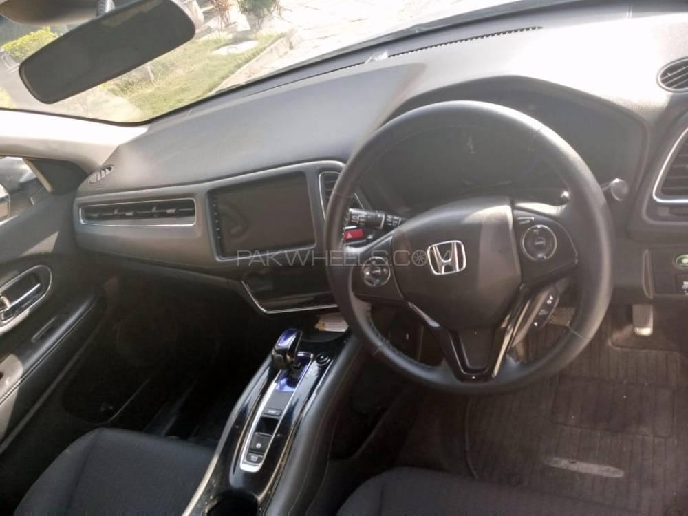 Honda Vezel 2015 for Sale in Islamabad Honda Vezel 2015 for Sale in Islamabad Image-9
