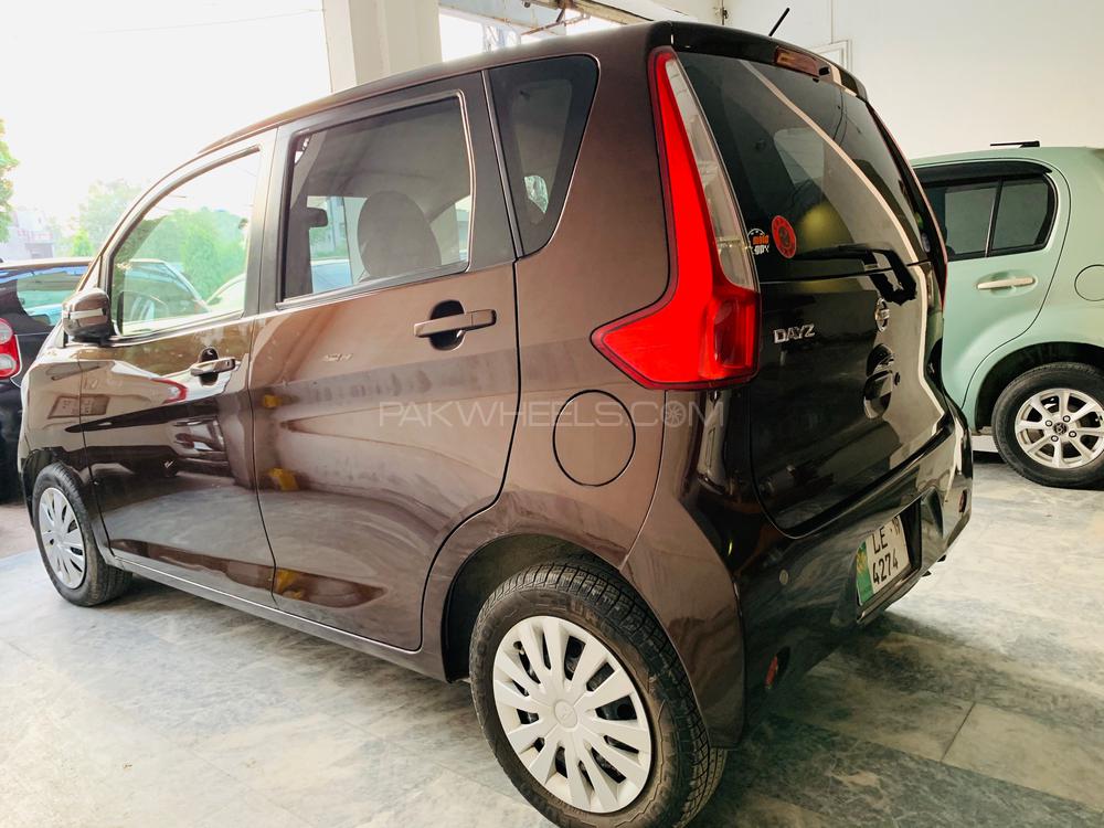 Nissan Dayz 2015 for Sale in Lahore Nissan Dayz 2015 for Sale in Lahore Image-5