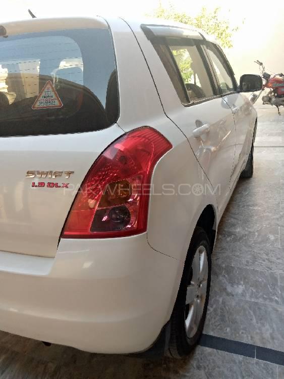 Suzuki Swift 2018 for Sale in Nowshera Image-1