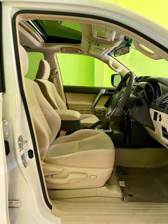 Toyota Prado 2016 for Sale in Karachi Toyota Prado 2016 for Sale in Karachi Image-14