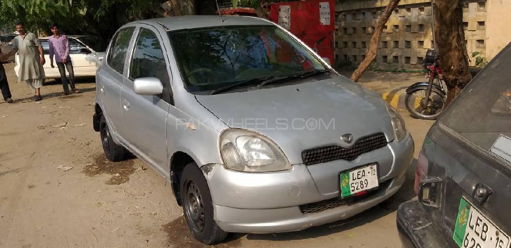 Toyota Vitz 1999 for Sale in Lahore Image-1