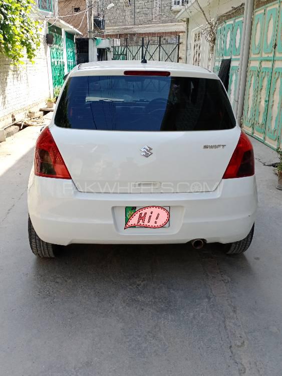 Suzuki Swift 2011 for Sale in Peshawar Suzuki Swift 2011 for Sale in Peshawar Image-4