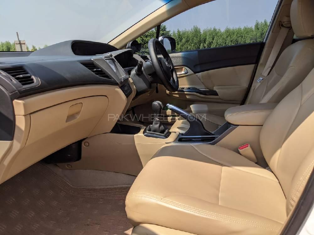 Honda Civic 2013 for Sale in Multan Honda Civic 2013 for Sale in Multan Image-11
