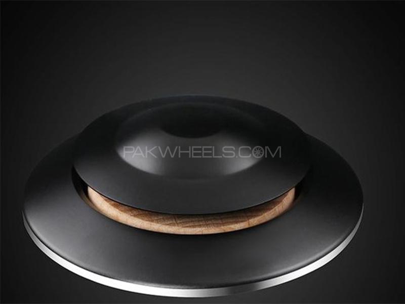 Aiteli Flying Saucer Perfume - Black Image-1