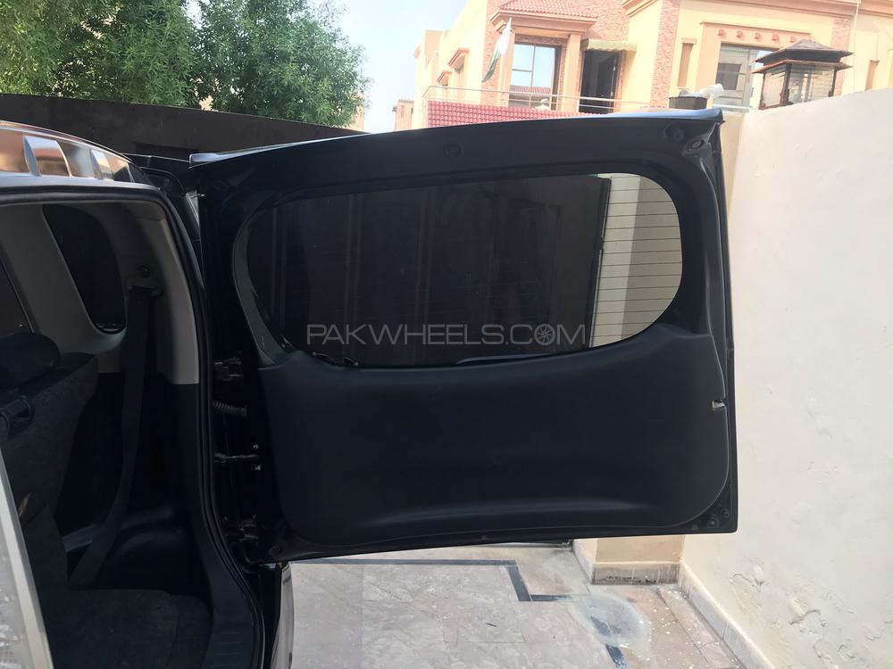 Daihatsu Move 2013 for Sale in Lahore Daihatsu Move 2013 for Sale in Lahore Image-11