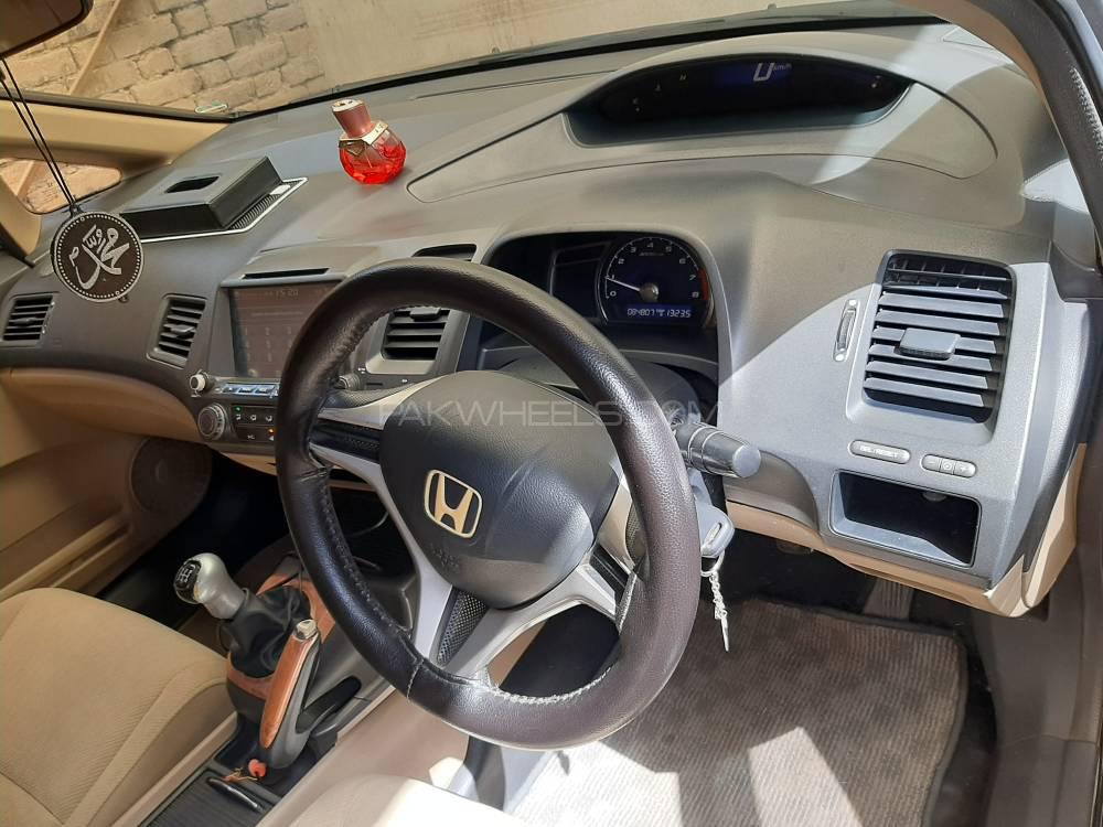 Honda Civic 2010 for Sale in Faisalabad Honda Civic 2010 for Sale in Faisalabad Image-4