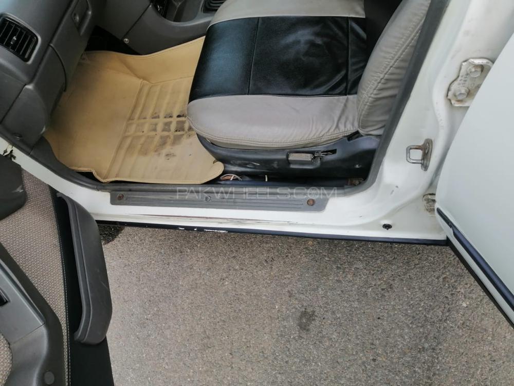 Suzuki Cultus 2004 for Sale in Lahore Suzuki Cultus 2004 for Sale in Lahore Image-11