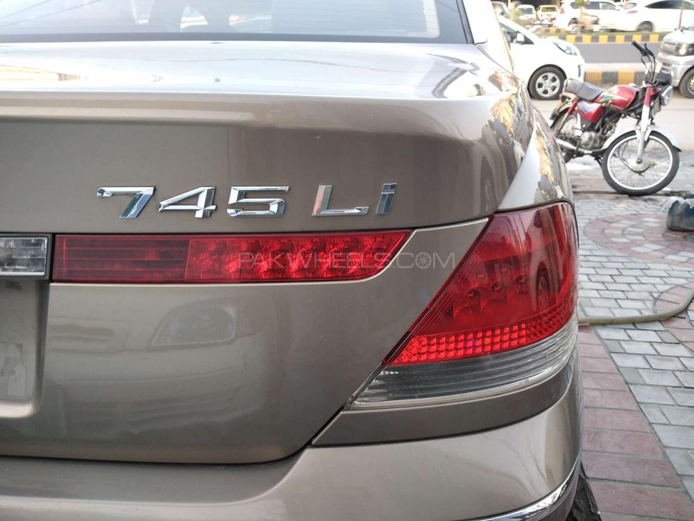 بی ایم ڈبلیو 7 سیریز 2002 for Sale in لاہور بی ایم ڈبلیو 7 سیریز 2002 for Sale in لاہور Image-13