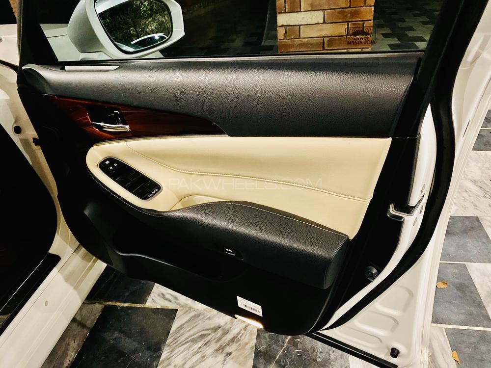 Toyota Crown 2014 for Sale in Islamabad Toyota Crown 2014 for Sale in Islamabad Image-9