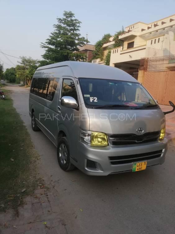 Toyota Hiace 2016 for Sale in Faisalabad Image-1