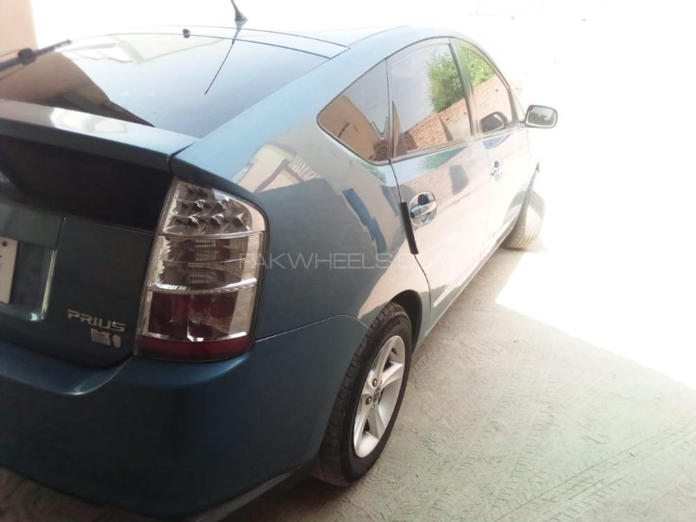 Toyota Prius 2008 for Sale in Peshawar Toyota Prius 2008 for Sale in Peshawar Image-4