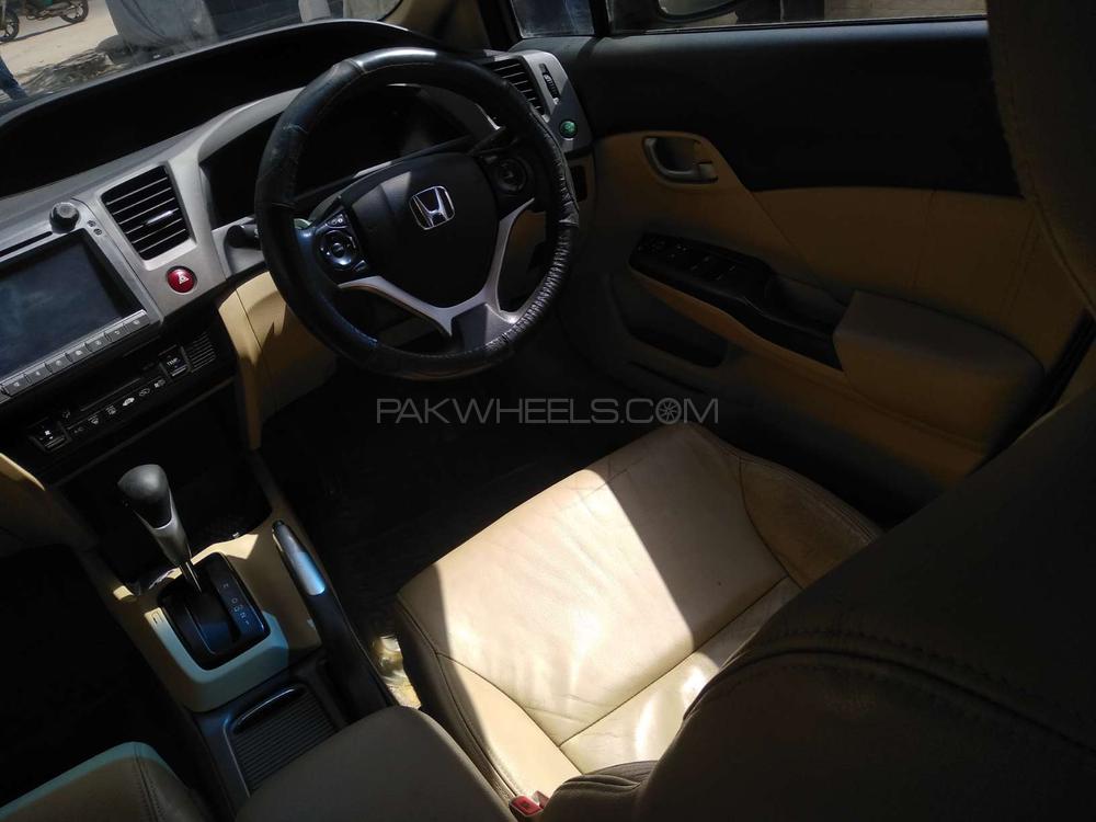 Honda Civic 2015 for Sale in Karachi Honda Civic 2015 for Sale in Karachi Image-17