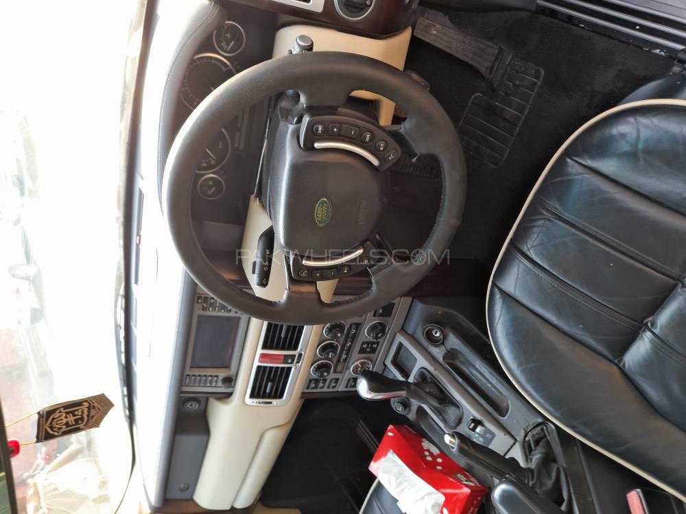 رینج روور ایووک 2004 for Sale in پشاور رینج روور ایووک 2004 for Sale in پشاور Image-3