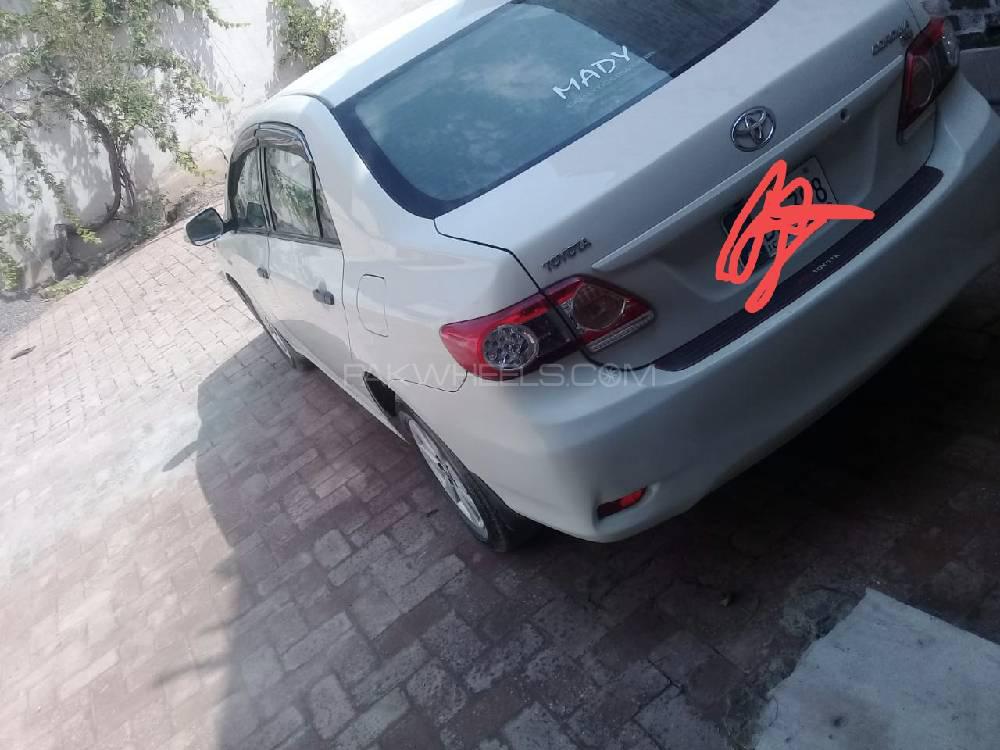 Toyota Corolla 2014 for Sale in Kohat Image-1
