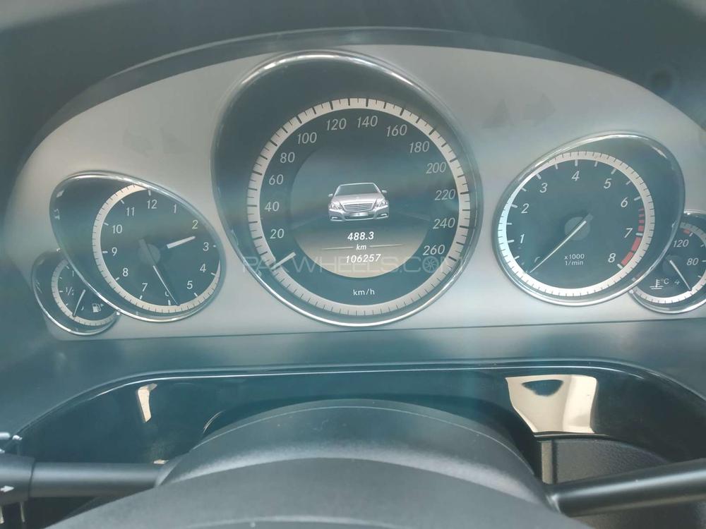 Mercedes Benz E Class 2012 for Sale in Lahore Mercedes Benz E Class 2012 for Sale in Lahore Image-5