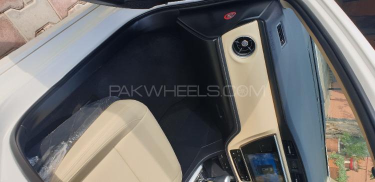 Toyota Corolla 2020 for Sale in Peshawar Toyota Corolla 2020 for Sale in Peshawar Image-3