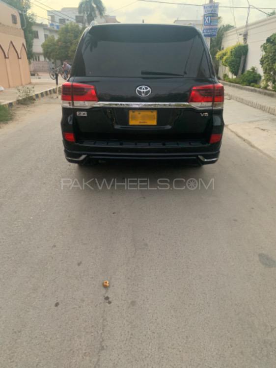 Toyota Land Cruiser 2013 for Sale in Karachi Toyota Land Cruiser 2013 for Sale in Karachi Image-10
