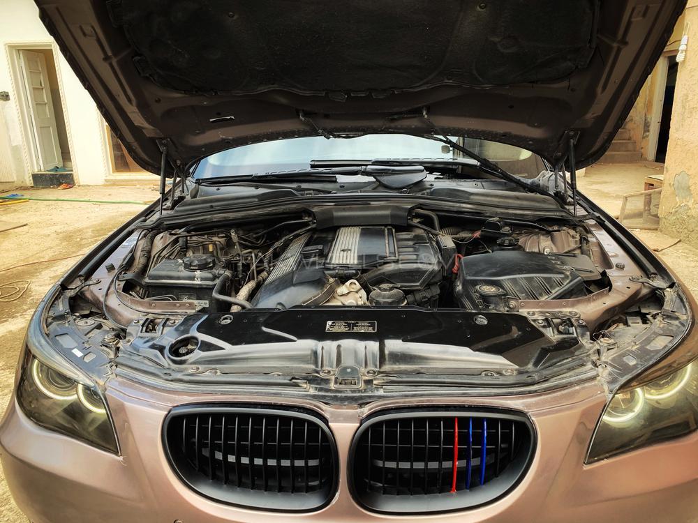 BMW 5 Series 2003 for Sale in Peshawar BMW 5 Series 2003 for Sale in Peshawar Image-14