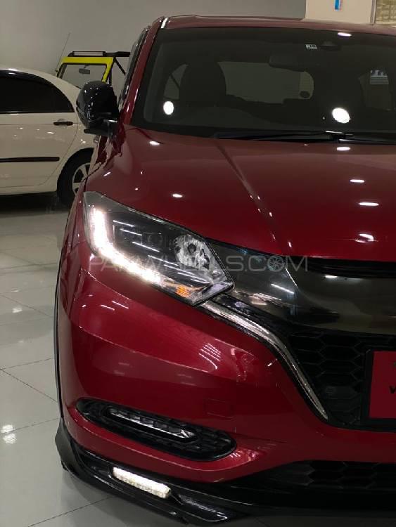 Honda Vezel 2017 for Sale in Peshawar Image-1