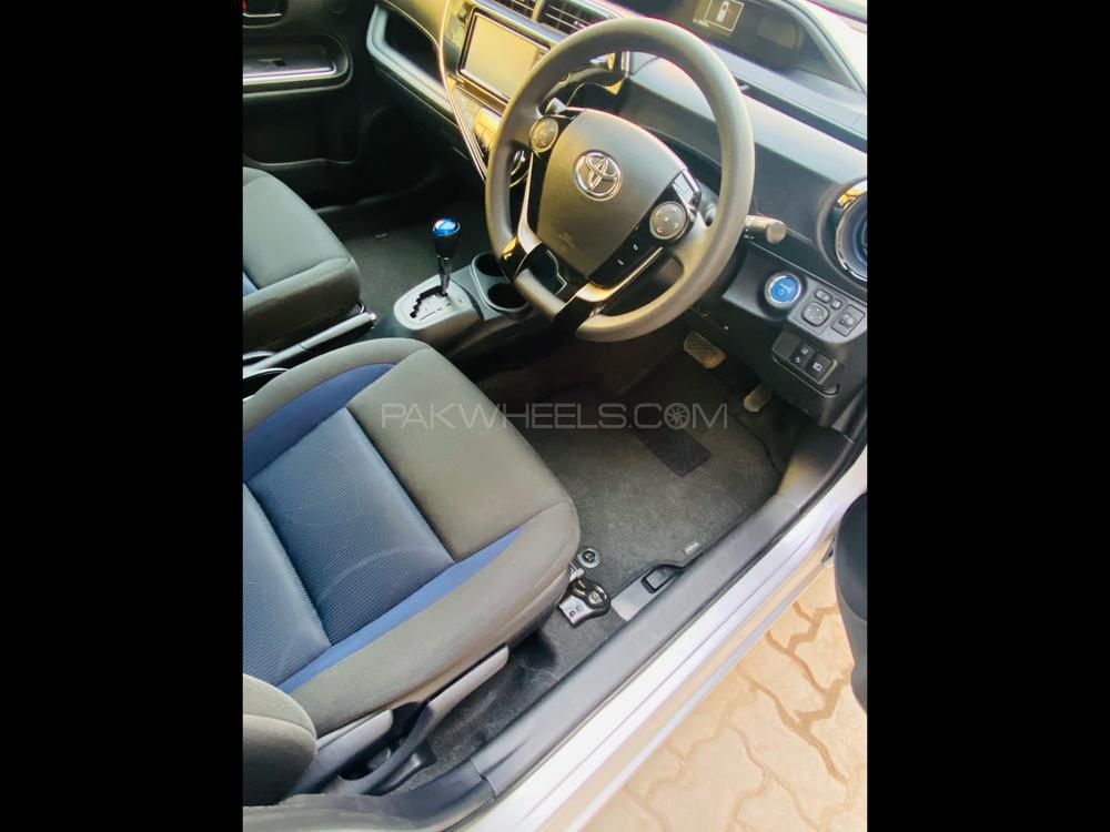 Toyota Aqua 2017 for Sale in Sialkot Toyota Aqua 2017 for Sale in Sialkot Image-7