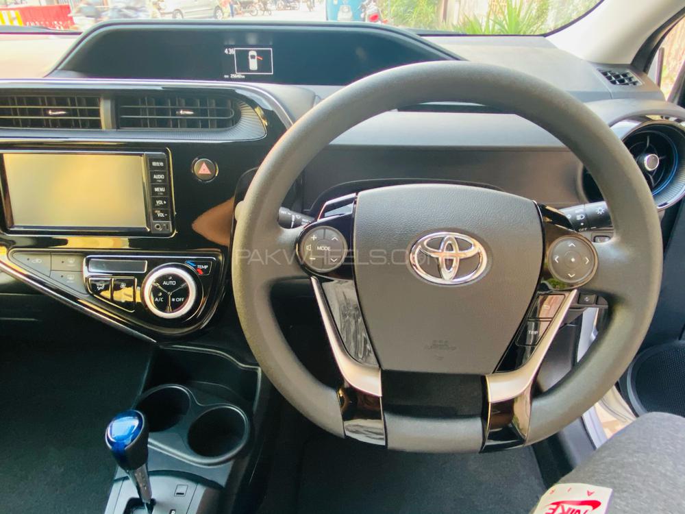 Toyota Aqua 2017 for Sale in Sialkot Toyota Aqua 2017 for Sale in Sialkot Image-8