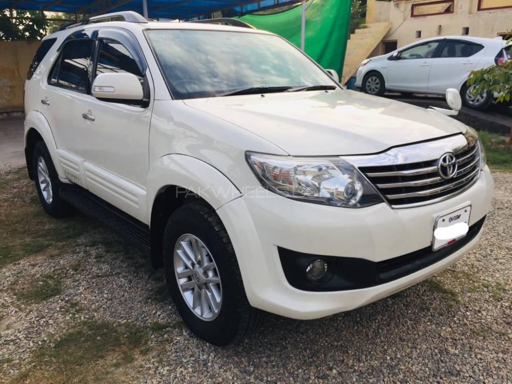 ٹویوٹا فورچیونر 2013 for Sale in گجرات ٹویوٹا فورچیونر 2013 for Sale in گجرات Image-2
