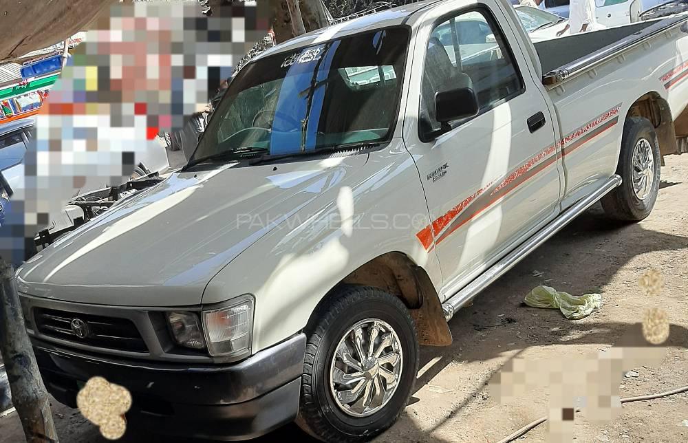 Toyota Hilux 2005 for Sale in Attock Toyota Hilux 2005 for Sale in Attock Image-2