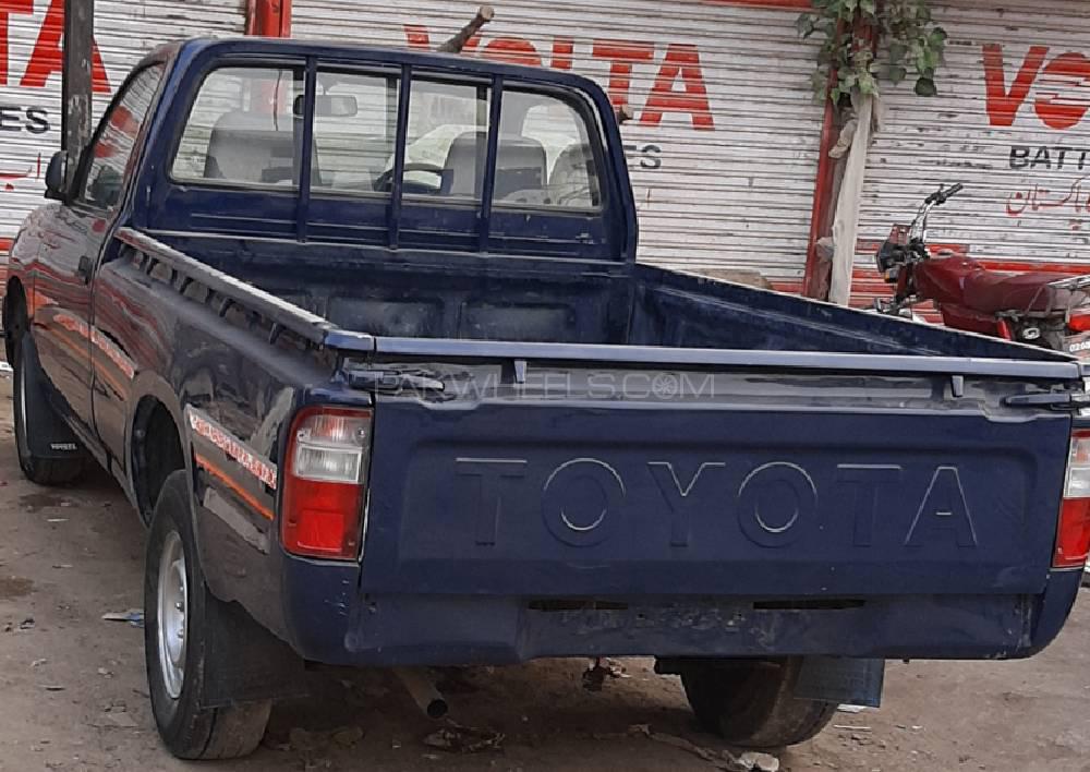 Toyota Hilux 2005 for Sale in Attock Toyota Hilux 2005 for Sale in Attock Image-20