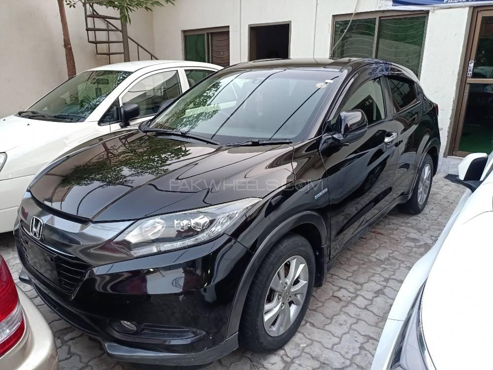 Honda Vezel 2014 for Sale in Lahore Image-1