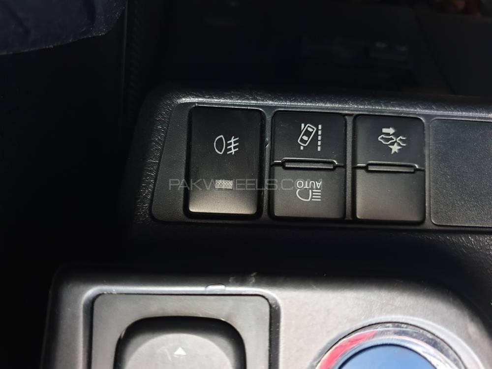 ٹویوٹا کرولا فیلڈر 2016 for Sale in لاہور ٹویوٹا کرولا فیلڈر 2016 for Sale in لاہور Image-10